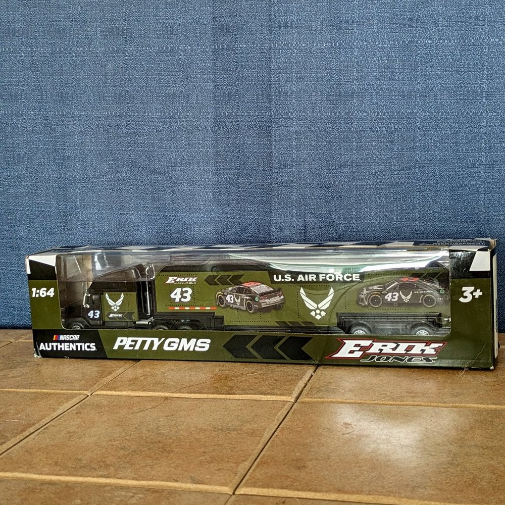 Erik Jones US Air Force 1:64 Hauler 2022 NASCAR Authentics Petty GMS Racing.